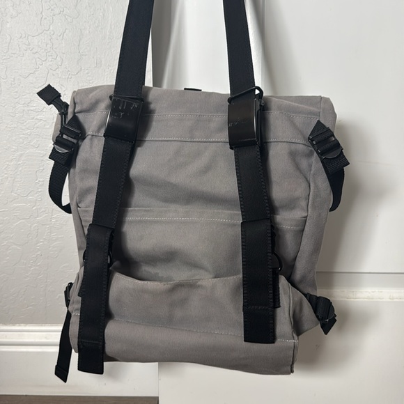 SSCY Tack Sling Backpack Tote Bag - Picture 4 of 13